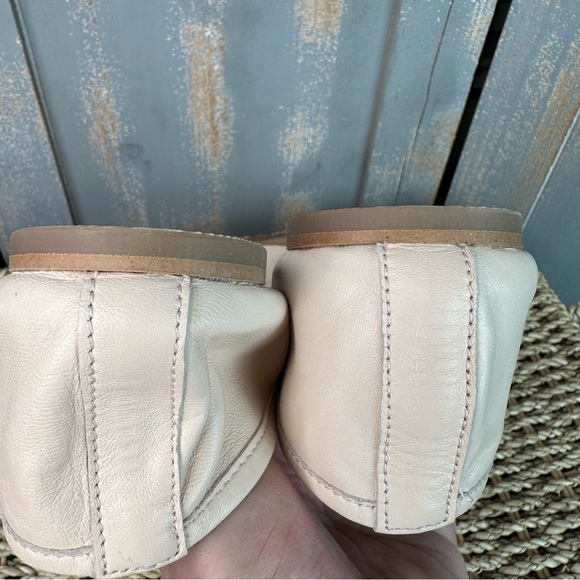 Pilcro Soft Square Toe Leather Ballet Flat Creme Sz 8 NWOB - Picture 12 of 13